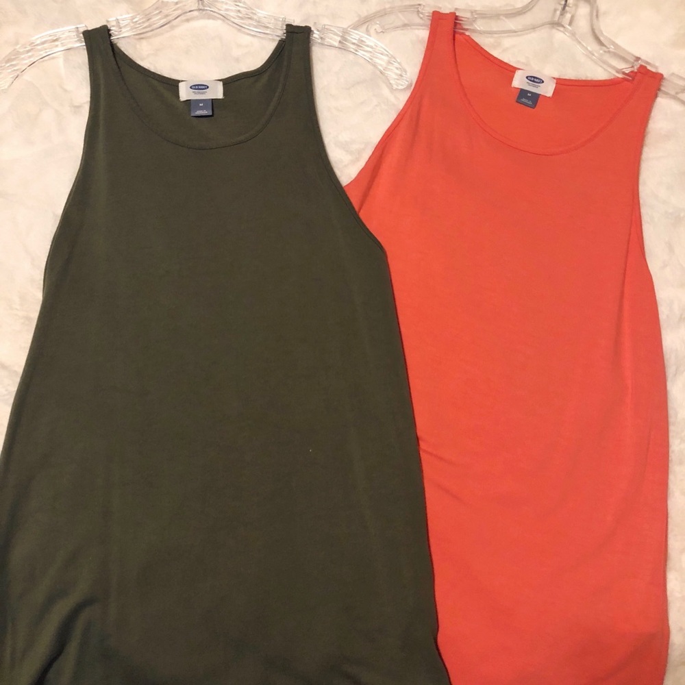 Set of 2- Old Navy high neck tanks